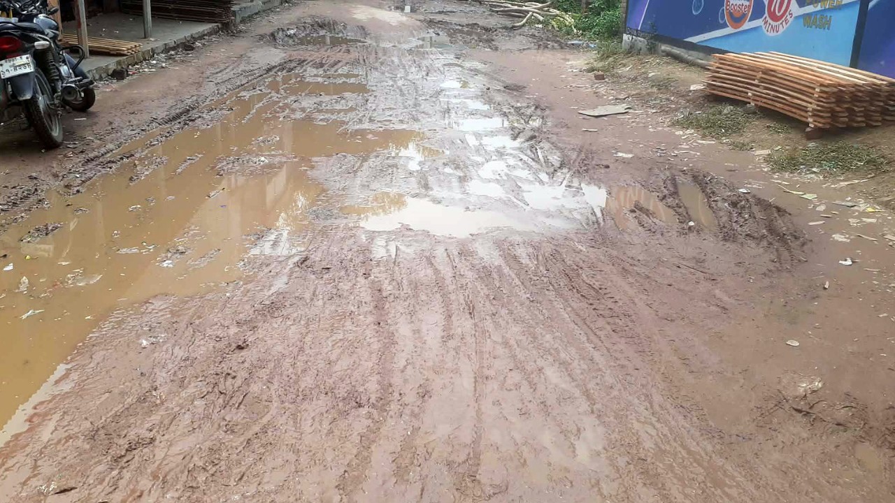 বগুড়ার দুপচাঁচিয়া পৌরসভার জে.কে কলেজ সড়কের বেহাল দশা